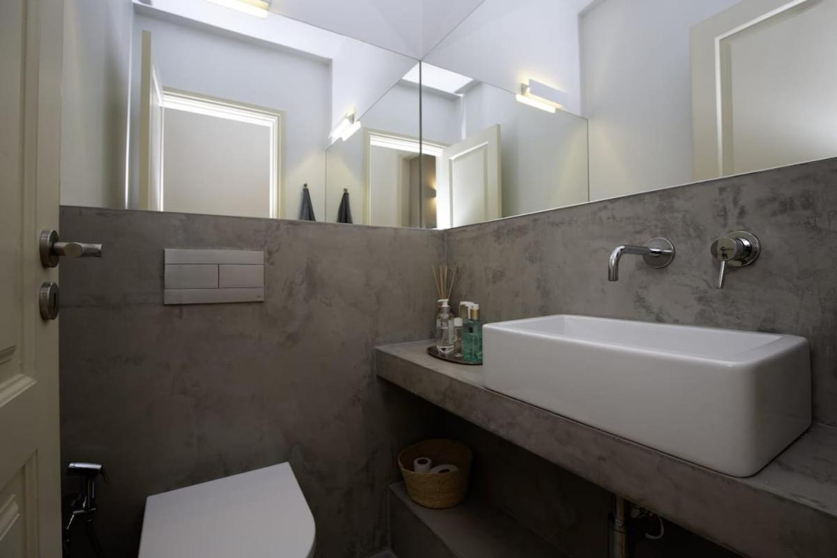 Apartment Artistic Duplex Lisbon